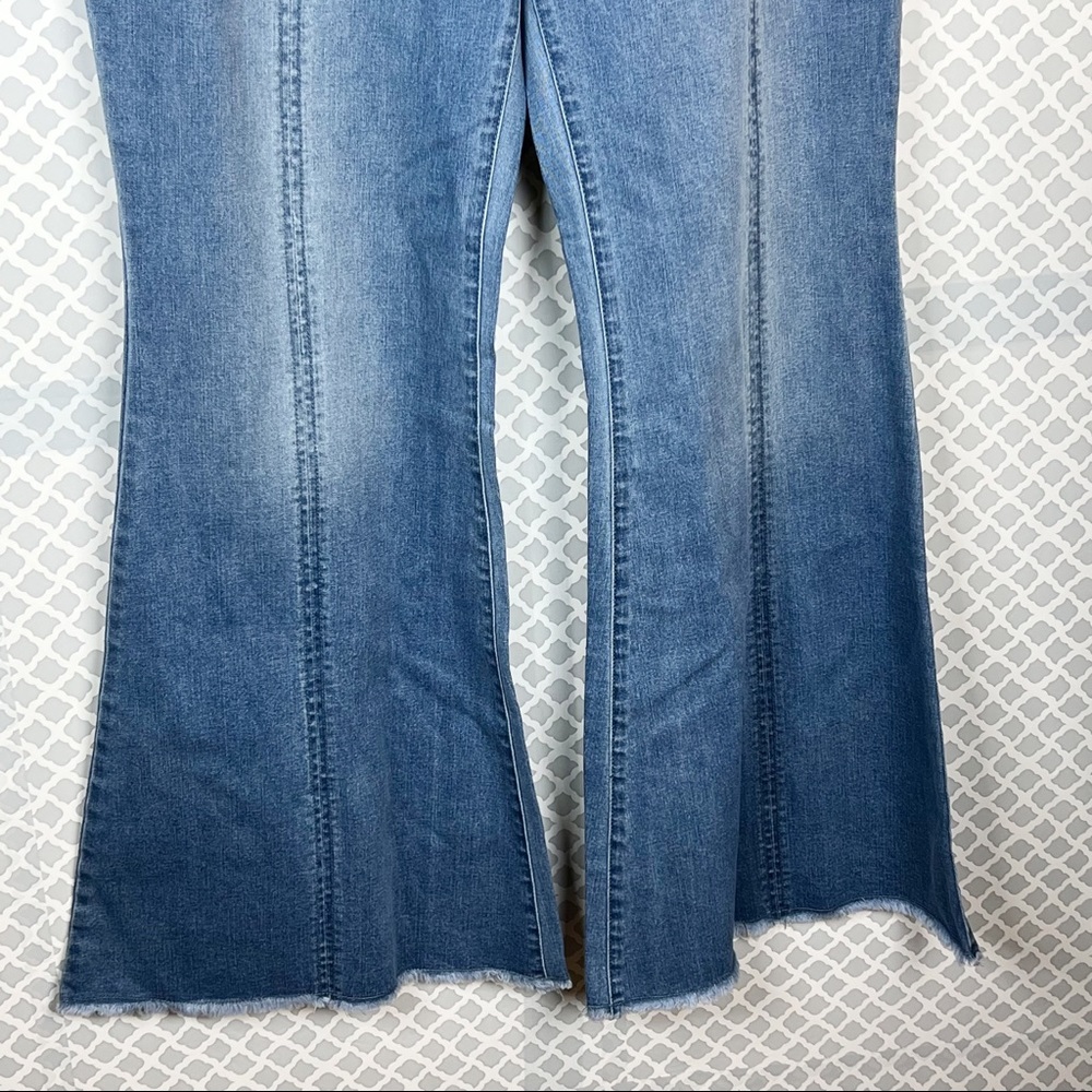 NWOT Fourteenth Place Seamed High Waist Pull On Flare Jeans - Picture 4 of 10